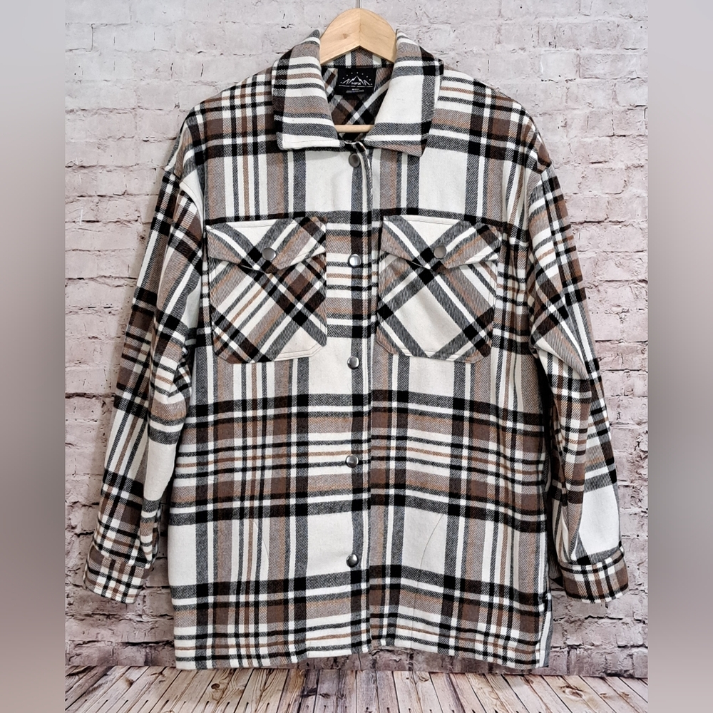 HFX Plaid Shirt Jacket Relaxed Fit Front Snap Closure Soft Flannel